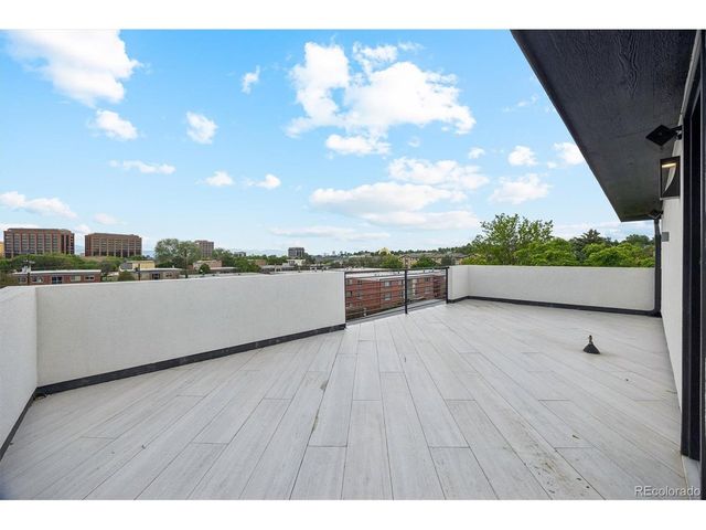 550 S Forest St 2-202, Denver, CO 80246