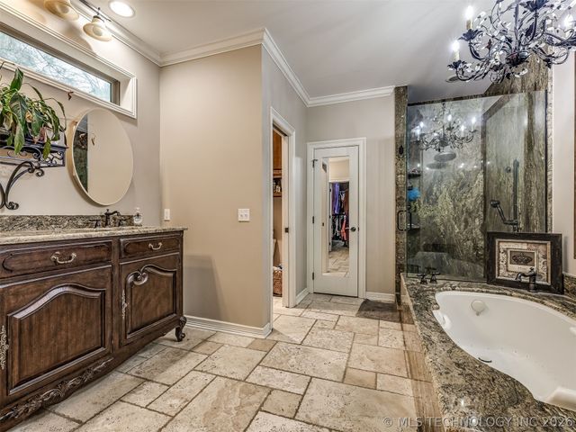 6301 S 5th Avenue, Broken Arrow, OK 74011