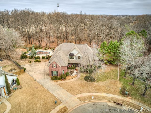 6301 S 5th Avenue, Broken Arrow, OK 74011