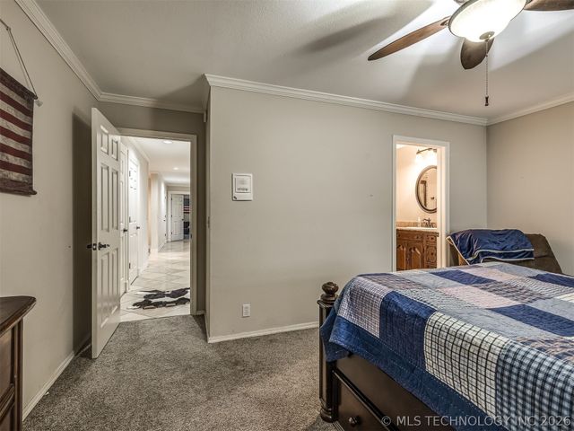 6301 S 5th Avenue, Broken Arrow, OK 74011
