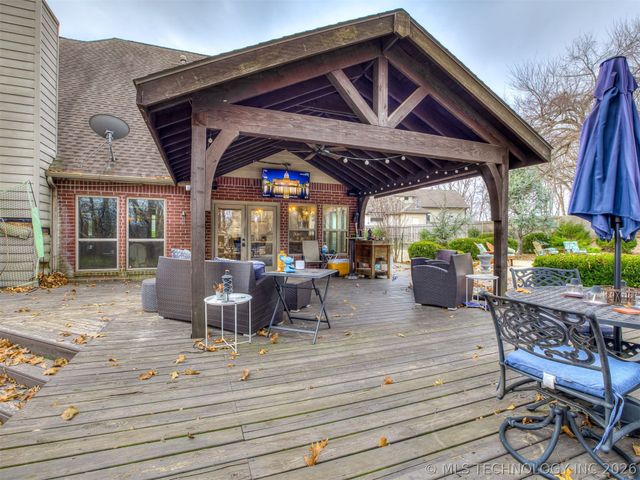 6301 S 5th Avenue, Broken Arrow, OK 74011