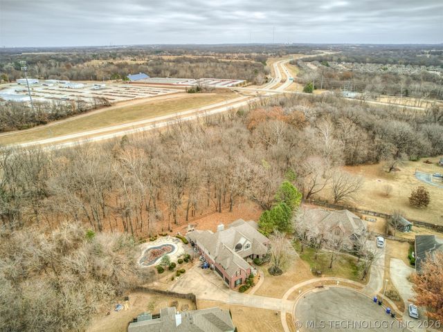 6301 S 5th Avenue, Broken Arrow, OK 74011