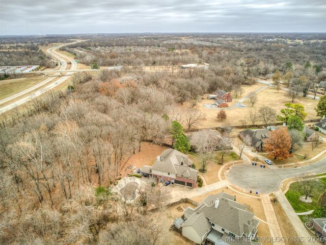 6301 S 5th Avenue, Broken Arrow, OK 74011