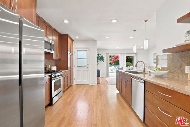 11521 Patom Drive, Culver City, CA 90230