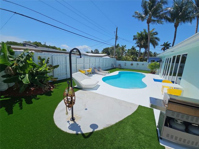 3680 NE 16th Avenue, Oakland Park, FL 33334