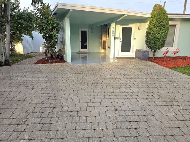 3680 NE 16th Avenue, Oakland Park, FL 33334