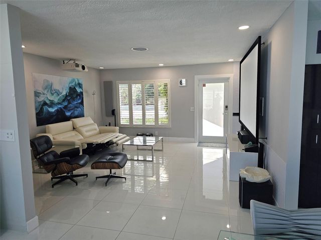 3680 NE 16th Avenue, Oakland Park, FL 33334