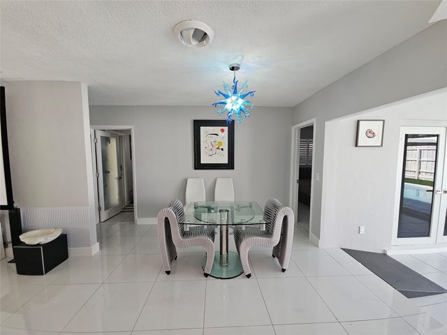 3680 NE 16th Avenue, Oakland Park, FL 33334