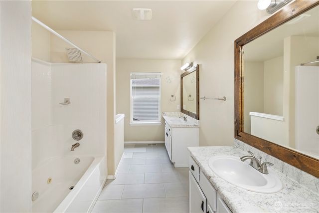 22506 129th Place SE, Kent, WA 98031