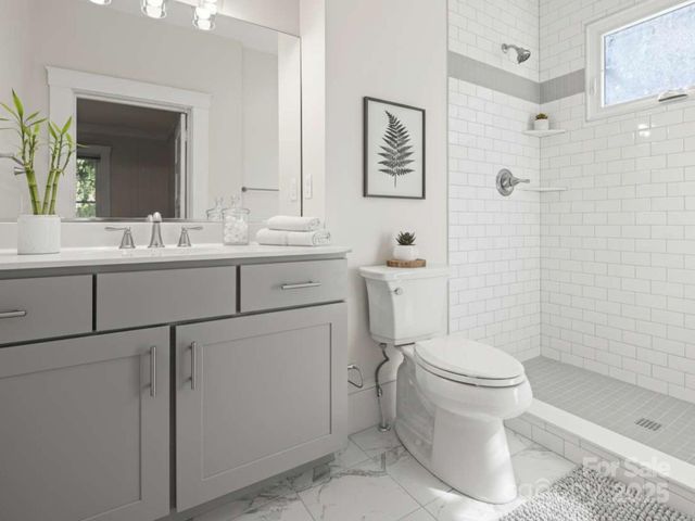 10 Madison Avenue, Asheville, NC 28801