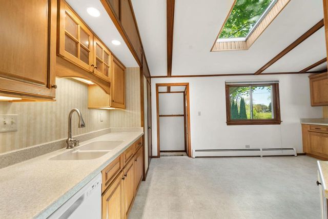 S66W13555 Saroyan ROAD, Muskego, WI 53150