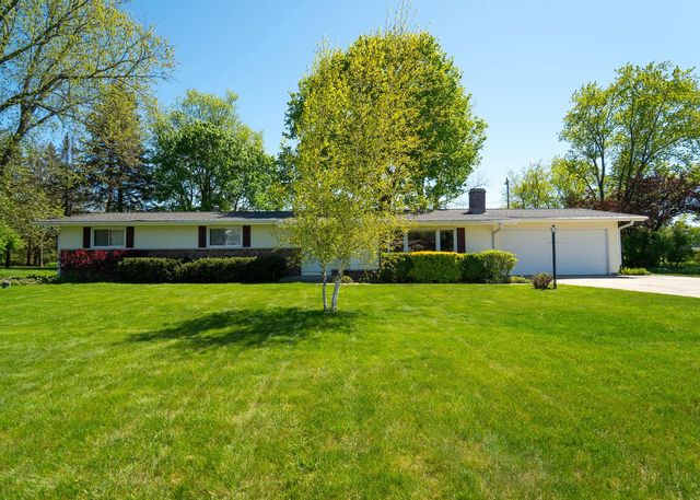 S66W13555 Saroyan ROAD, Muskego, WI 53150