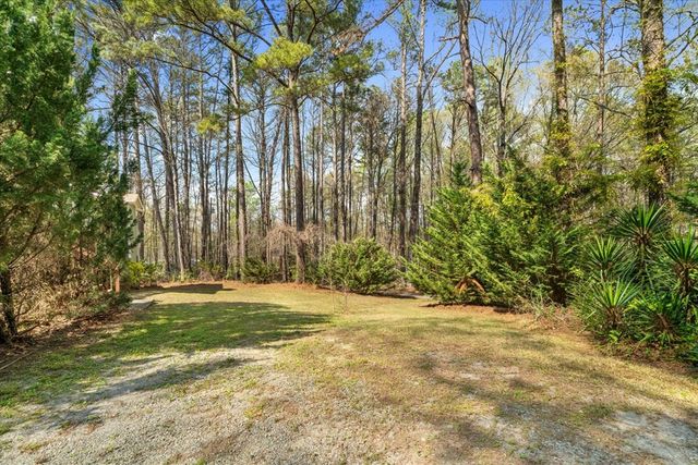 4211 Rose Trail SE, Acworth, GA 30102