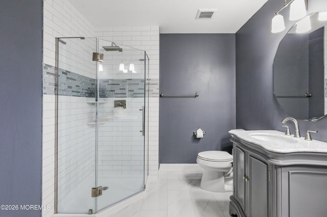 10 Winged Foot Drive, Manalapan, NJ 07726