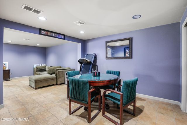 10 Winged Foot Drive, Manalapan, NJ 07726