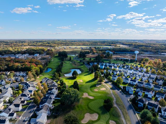 10 Winged Foot Drive, Manalapan, NJ 07726