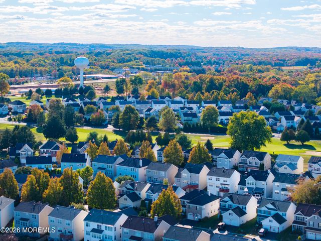 10 Winged Foot Drive, Manalapan, NJ 07726