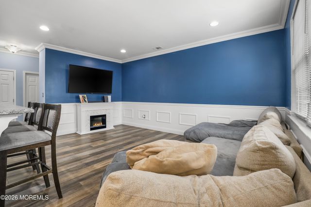 10 Winged Foot Drive, Manalapan, NJ 07726