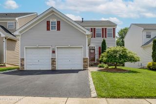 10 Winged Foot Drive, Manalapan, NJ 07726