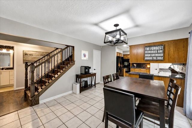 408 Pebbleshire Drive, Houston, TX 77062