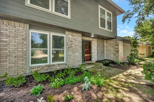 408 Pebbleshire Drive, Houston, TX 77062