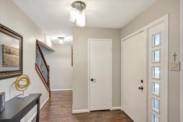 408 Pebbleshire Drive, Houston, TX 77062