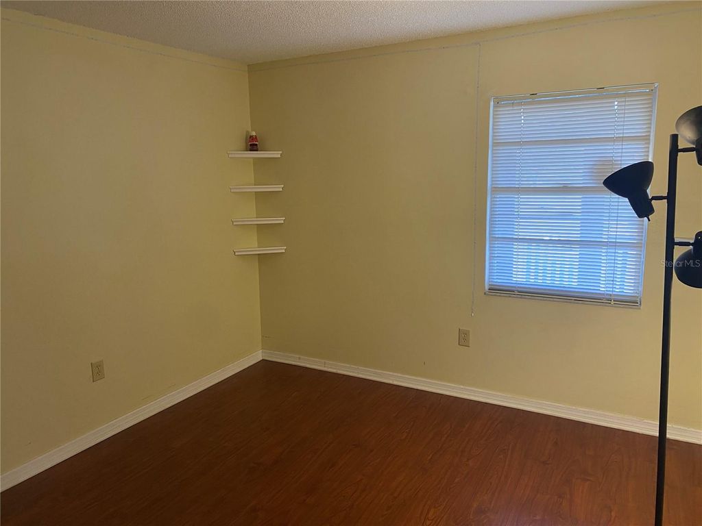 Image 14 of property listing at 3535 59TH AVENUE W 3535, Bradenton, FL 34210
