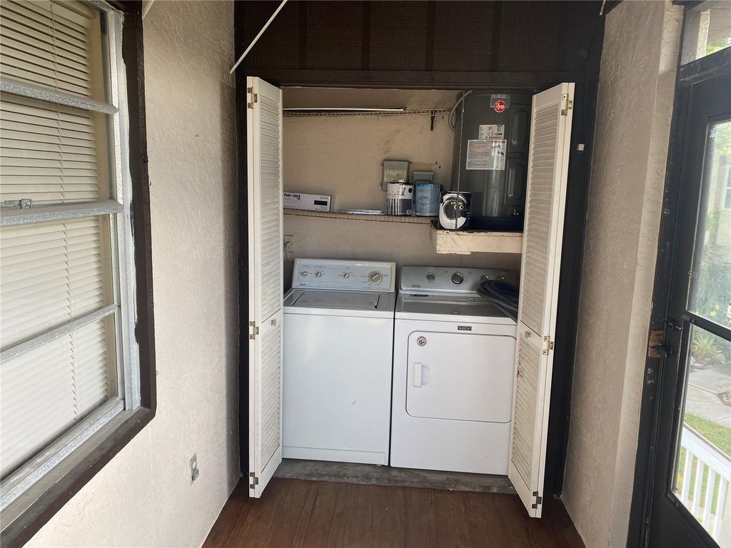 Image 18 of property listing at 3535 59TH AVENUE W 3535, Bradenton, FL 34210