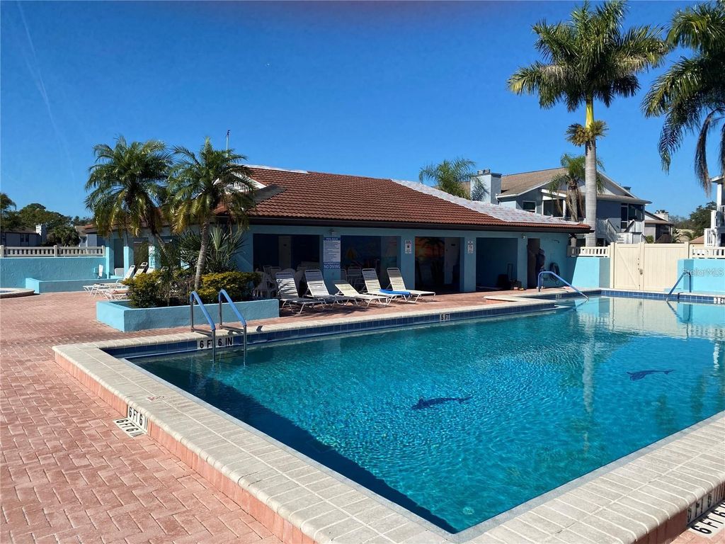 Image 19 of property listing at 3535 59TH AVENUE W 3535, Bradenton, FL 34210
