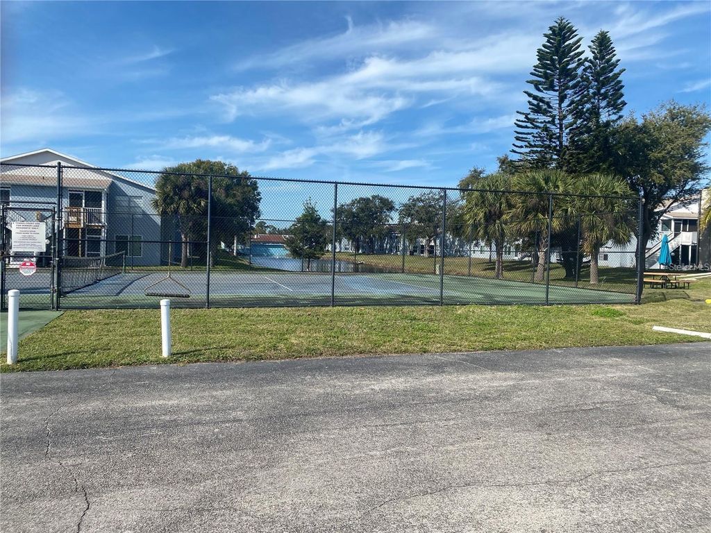 Image 21 of property listing at 3535 59TH AVENUE W 3535, Bradenton, FL 34210