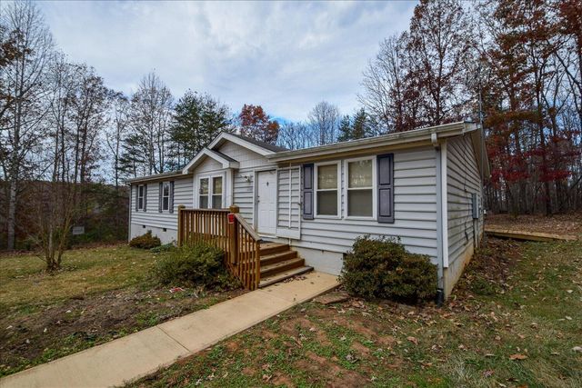 1214 Evelyn DR, Huddleston, VA 24104