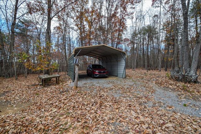 1214 Evelyn DR, Huddleston, VA 24104