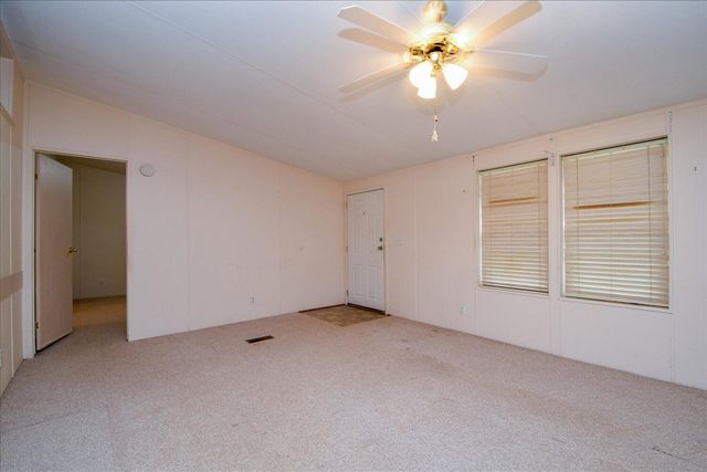 1214 Evelyn DR, Huddleston, VA 24104