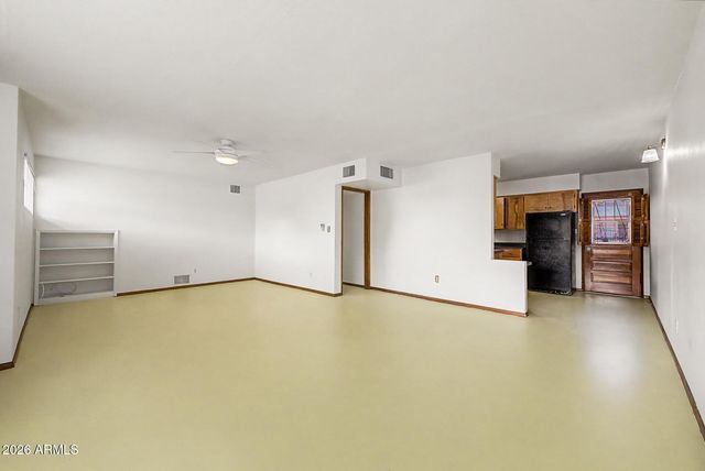 450 W EARLL Drive 15, Phoenix, AZ 85013
