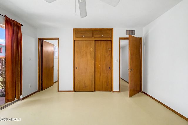 450 W EARLL Drive 15, Phoenix, AZ 85013