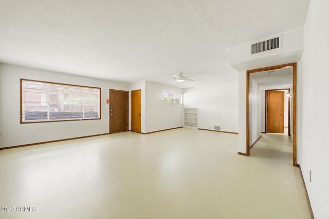 450 W EARLL Drive 15, Phoenix, AZ 85013