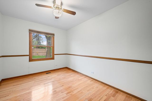 1120 Brush Hill Lane, Lake Zurich, IL 60047