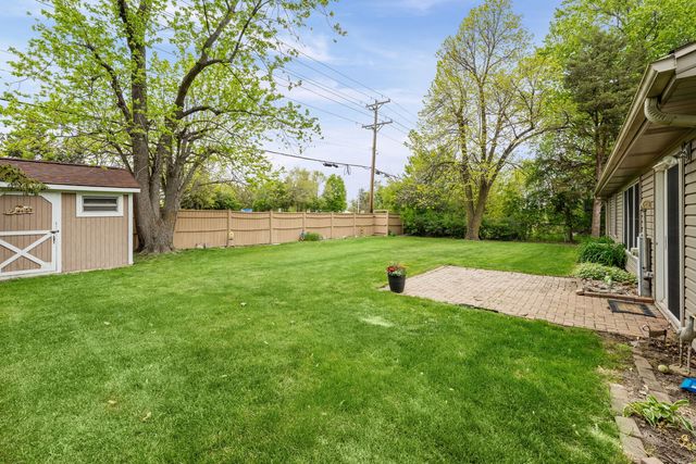 1120 Brush Hill Lane, Lake Zurich, IL 60047