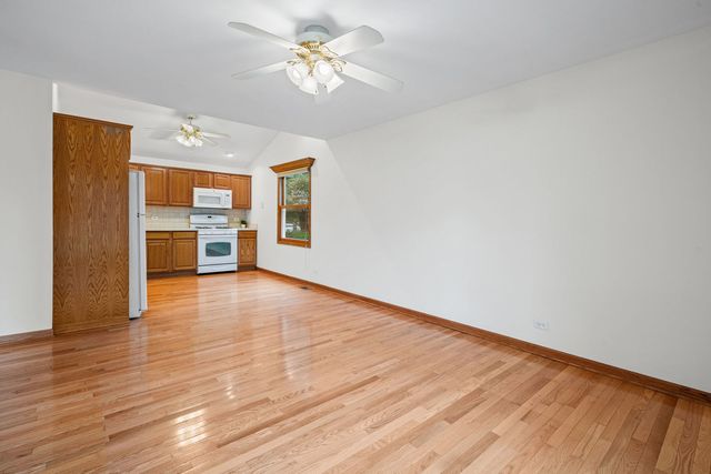 1120 Brush Hill Lane, Lake Zurich, IL 60047