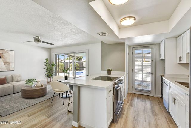 1986 E PALMCROFT Drive, Tempe, AZ 85282