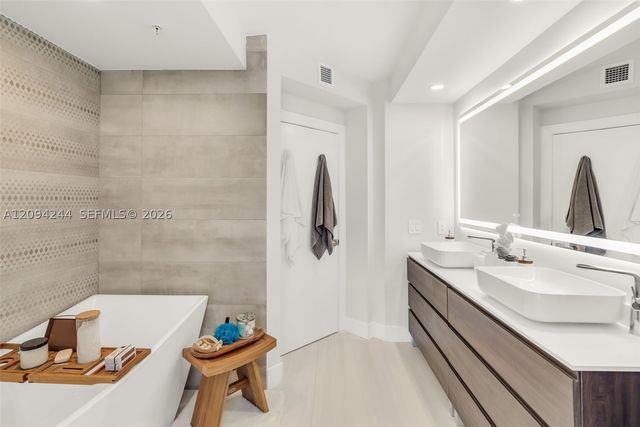 1500 OCEAN DR 707, Miami Beach, FL 33139