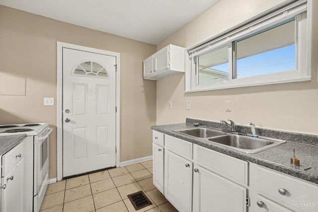 8633 Daly Road, Springfield Twp., OH 45231