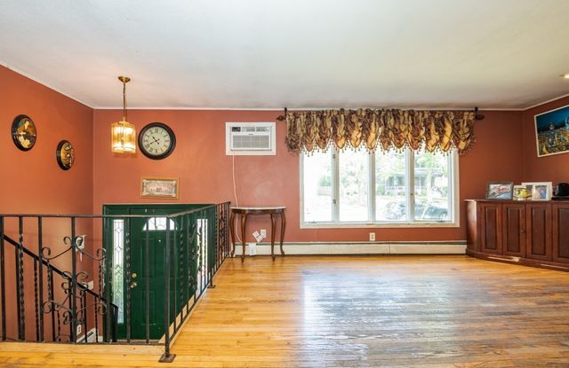 21 Westland Terrace, Haverhill, MA 01830