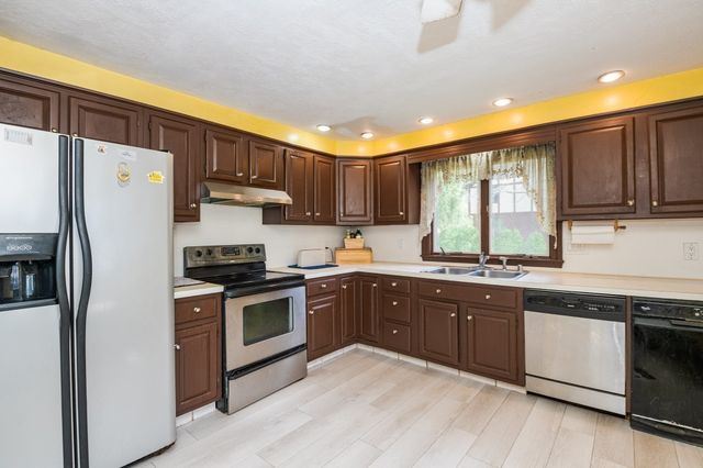 21 Westland Terrace, Haverhill, MA 01830