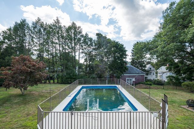 21 Westland Terrace, Haverhill, MA 01830