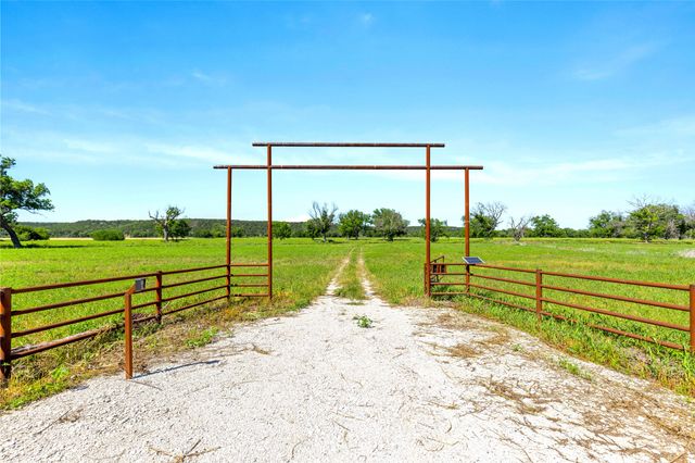 32 ac. 000 Tx-6, Valley Mills, TX 76689