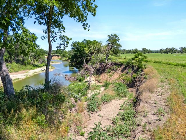 32 ac. 000 Tx-6, Valley Mills, TX 76689