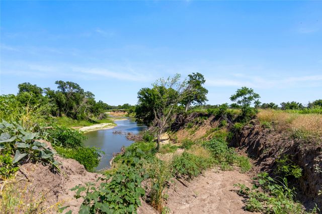 32 ac. 000 Tx-6, Valley Mills, TX 76689