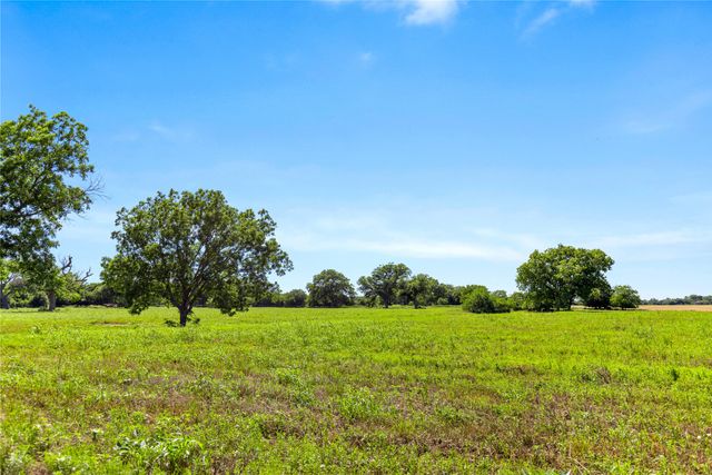 32 ac. 000 Tx-6, Valley Mills, TX 76689