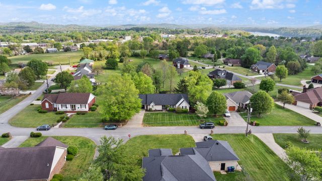 98 Wedgewood Drive, Somerset, KY 42503
